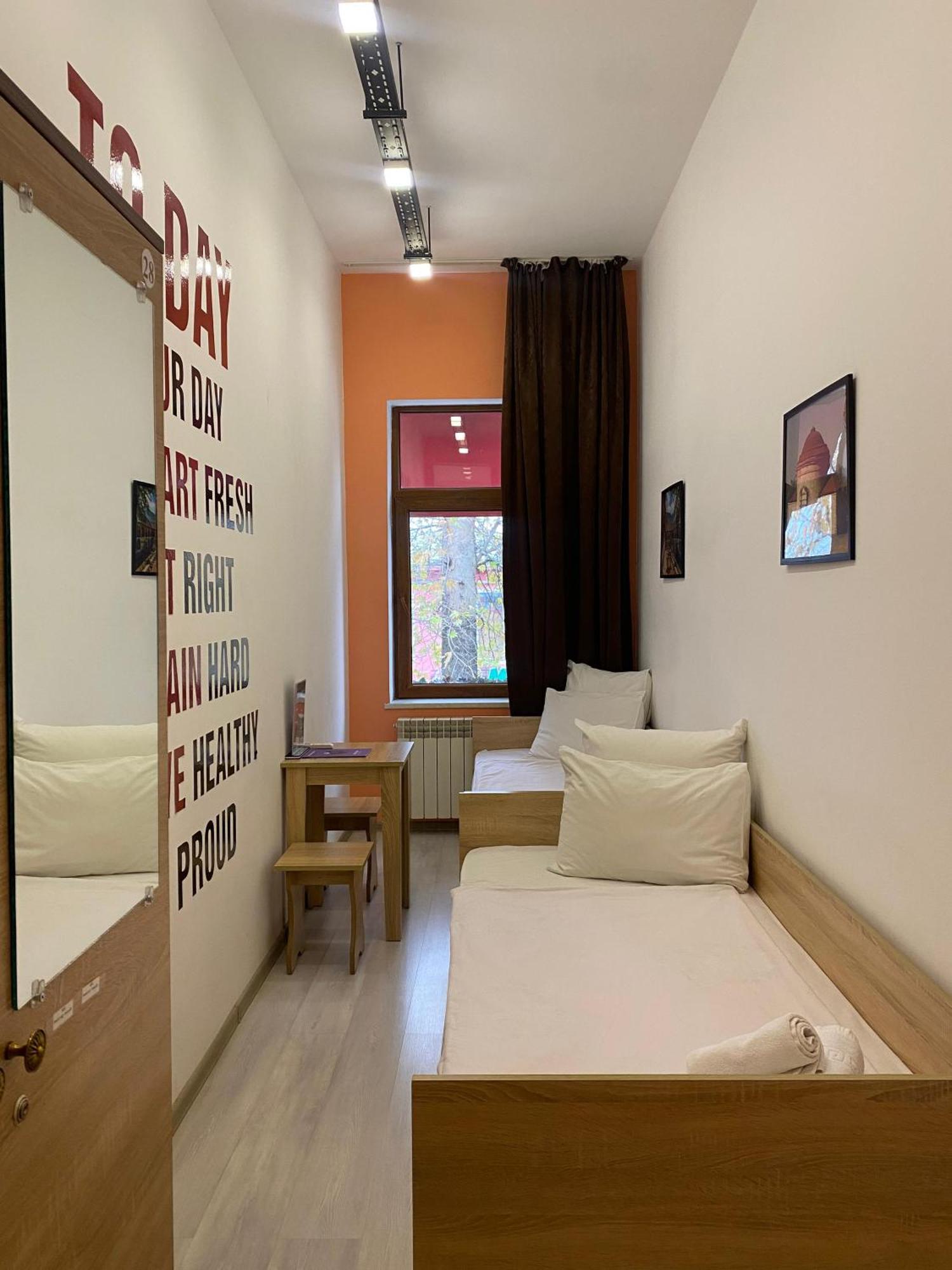 Central Hostel Şǝki Exterior foto
